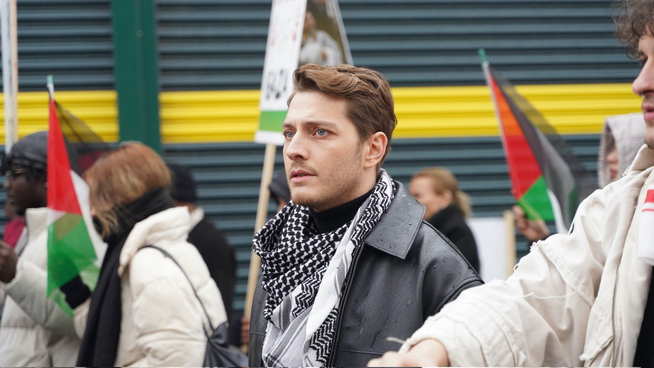 تحت نفس المطر مترجم